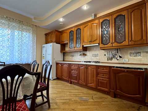 квартира по адресу Драгоманова ул., 56