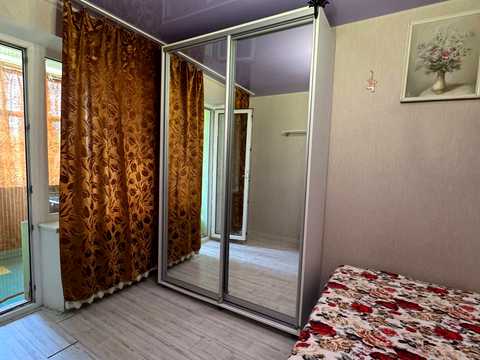 квартира за адресою Дніпро, Івана Нечуя-Левицького вул. (Каруни), 45