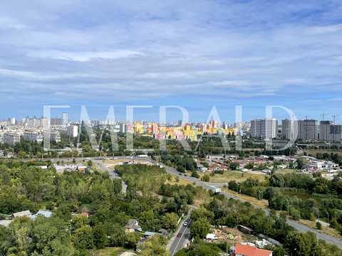 квартира за адресою Тепловозна вул., 28