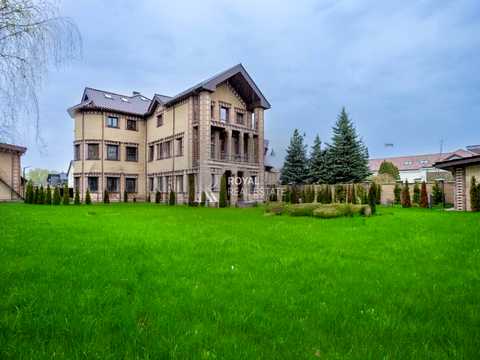 будинок за адресою Лобановського вул.