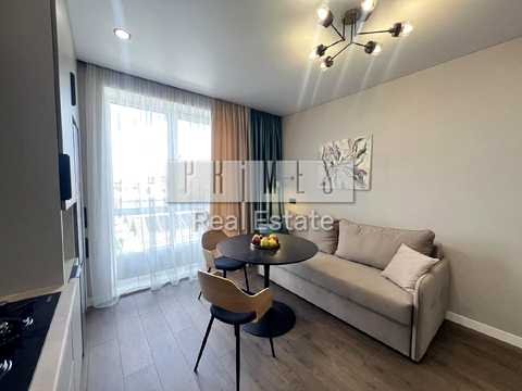 квартира за адресою Інститутська вул., 5