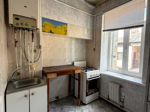 квартира за адресою Олександра Свіща вул. (Середня), 11