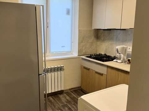 квартира за адресою Богдана Хмельницького вул., 25