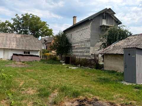 будинок за адресою Весняна, 11