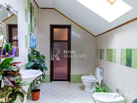 будинок за адресою Київ, Павла Загребельного вул. (Миколи Раєвського)