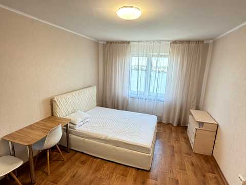 квартира за адресою Ревуцького вул., 54