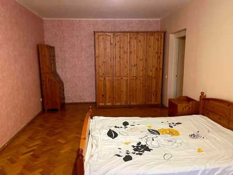 квартира за адресою Срібнокільська вул., 24