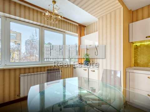 квартира за адресою Саксаганського вул., 21