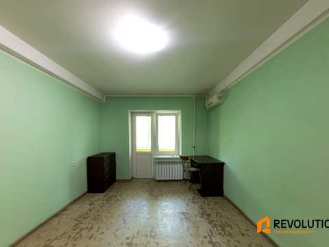 квартира за адресою Академіка Булаховського вул., 28-Б