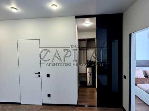 квартира за адресою Причальна вул., 8