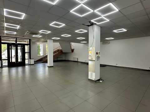 коммерческая по адресу Главная ул., 243
