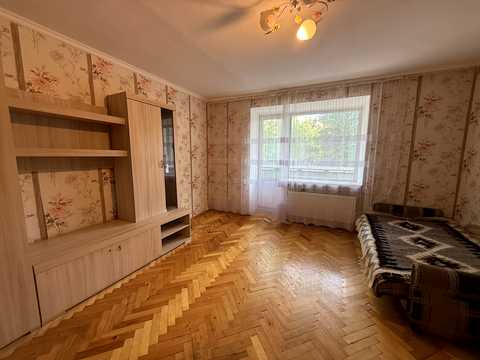 квартира за адресою Захисників України вул., 5