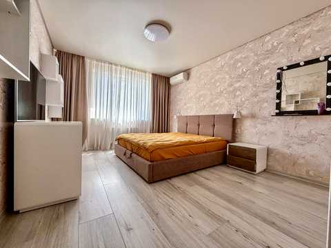 квартира по адресу Софии Русовой ул., 5