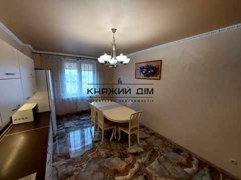 квартира по адресу Полтавская ул., 10
