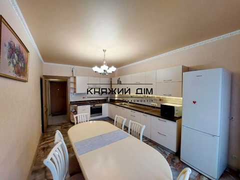 квартира по адресу Полтавская ул., 10