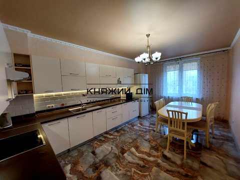 квартира по адресу Полтавская ул., 10