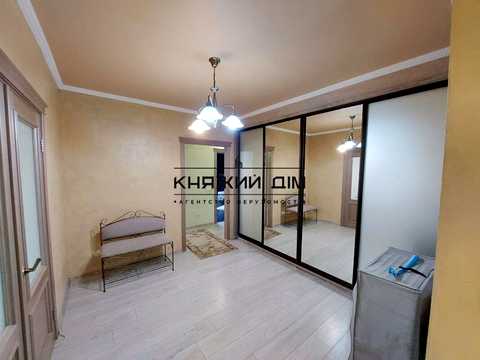 квартира по адресу Полтавская ул., 10