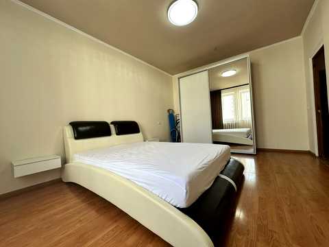 квартира за адресою Миколи Бажана просп., 16
