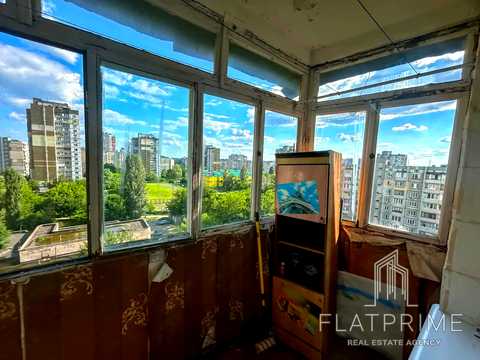 квартира за адресою Академіка Єфремова вул. (Командарма Уборевича), 7
