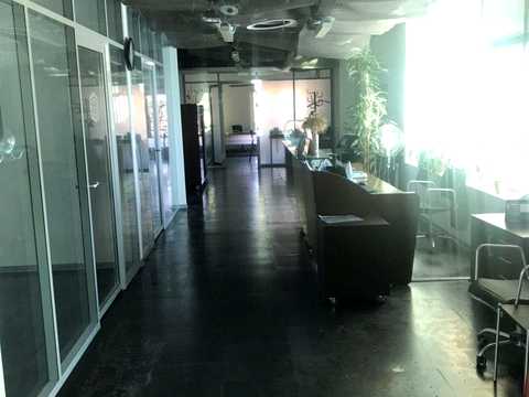 комерційна за адресою Басейна вул., 4а