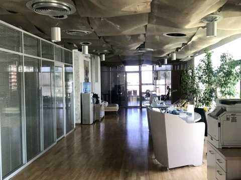 комерційна за адресою Басейна вул., 4а