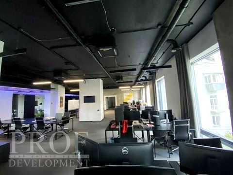 коммерческая по адресу Антоновича ул. (Горького), 60