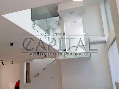 комерційна за адресою Миколи Соловцова вул., 8