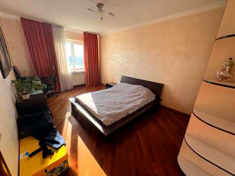 квартира за адресою Драгоманова вул., 31-Б