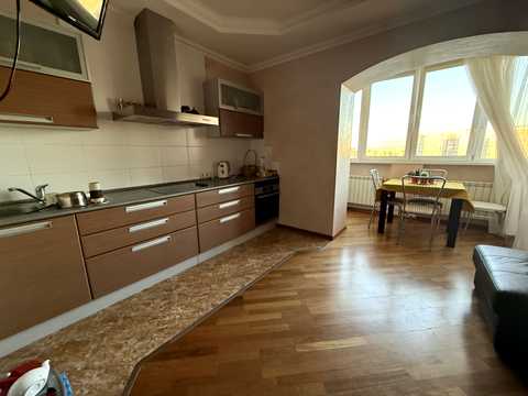 квартира за адресою Драгоманова вул., 31-Б