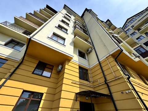комерційна за адресою Личаківська вул. (), 33-А