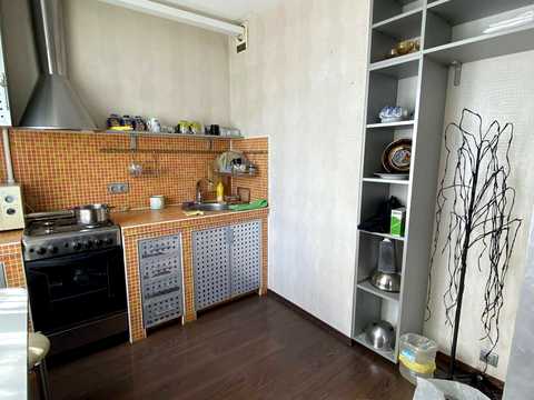 квартира за адресою Прирічна вул., 5