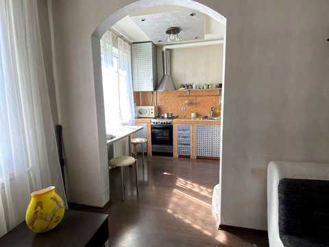 квартира за адресою Прирічна вул., 5