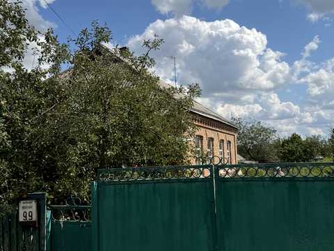 будинок за адресою с. Переселення, Українка, 99