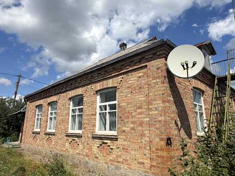 будинок за адресою с. Переселення, Українка, 99