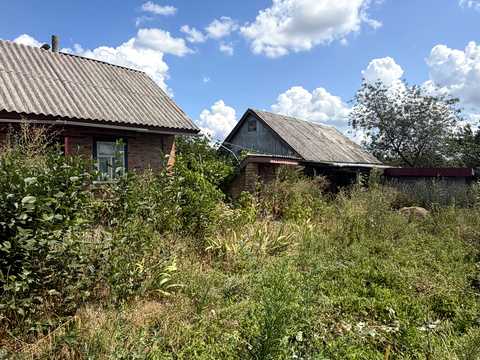будинок за адресою с. Переселення, Українка, 99