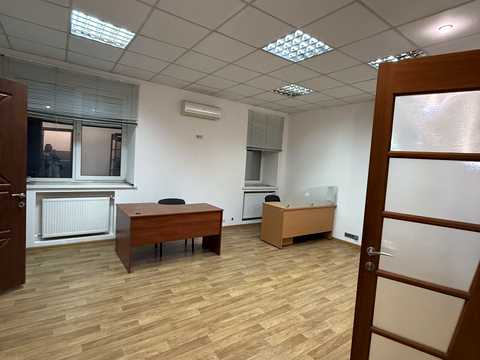 коммерческая по адресу Крымская ул., 8