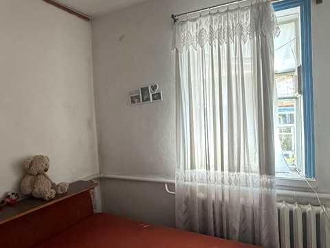 будинок за адресою с. Переселення, Українка, 99