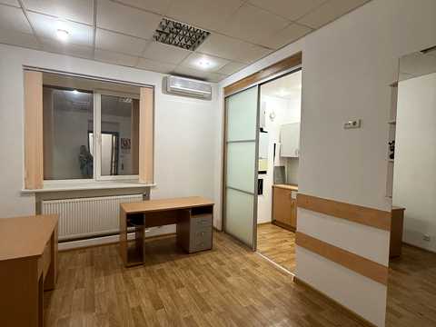 коммерческая по адресу Крымская ул., 8