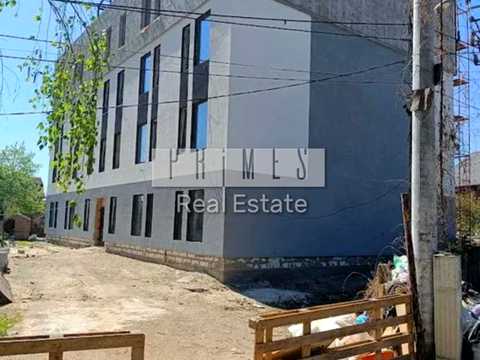 комерційна за адресою Садова вул., 138