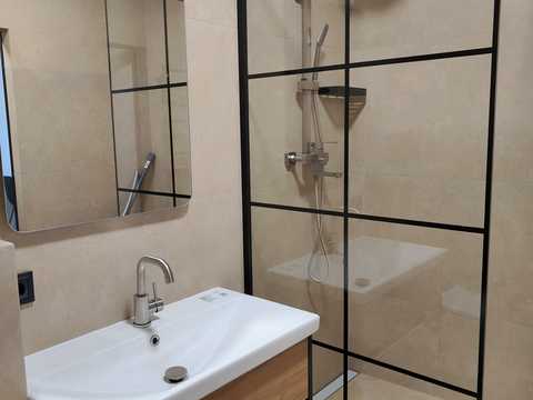 квартира за адресою Причальна вул., 10