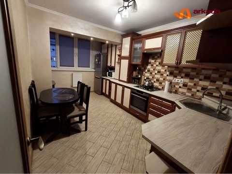 квартира за адресою Крайна вул., 1-В