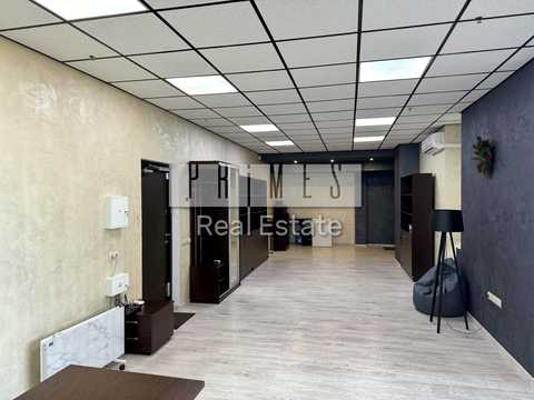 коммерческая по адресу Дарницкий бульв., 8-В
