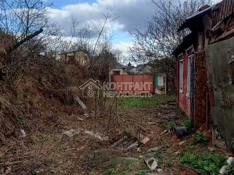 будинок за адресою смт. Бабаї, калинова, 12
