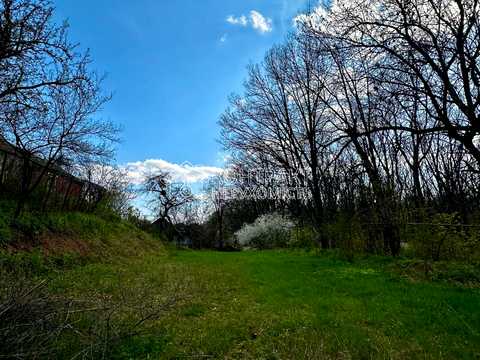 будинок за адресою смт. Бабаї, калинова, 12