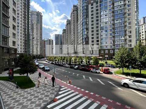 комерційна за адресою Андрія Верхогляда вул. (Михайла Драгомирова), 20