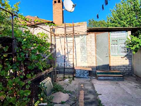 будинок за адресою Паровозна вул., 15