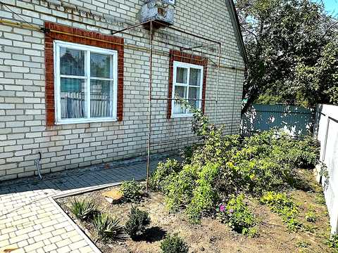 дом по адресу провулок Тихий, 6