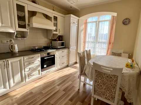 квартира за адресою Євгена Коновальця вул., 119