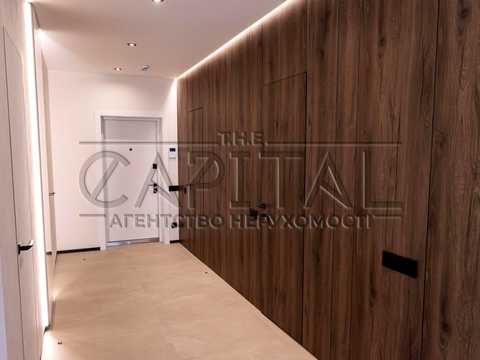квартира за адресою Причальна вул., 10