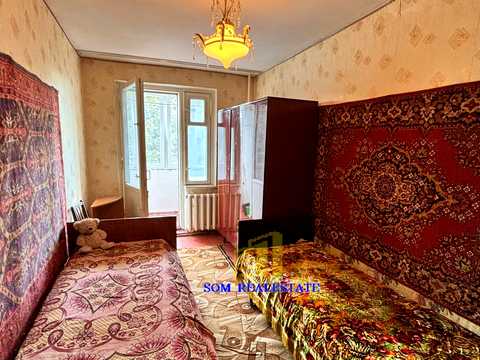 квартира за адресою Академіка Булаховського вул., 30-Б